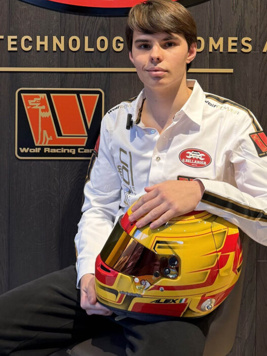 Alex Laghezza debutta con Avelon Formula