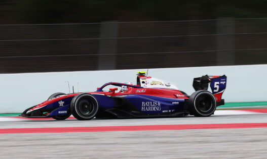 Slater più veloce nel primo giorno di test a Barcellona