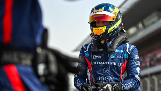 Doppia pole di Roda a Yas Marina